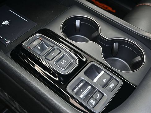 Certified 2025 Honda Pilot TrailSport image 23