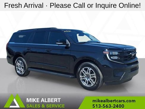 Used 2025 Ford Expedition Max Active AWD/4WD image 1