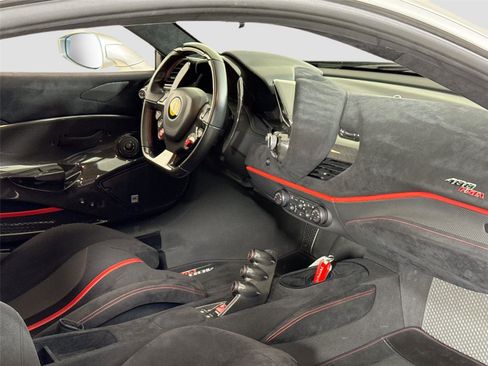 Used 2019 Ferrari 488 Pista Coupe image 29