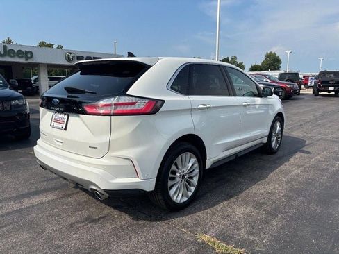 Used 2022 Ford Edge Titanium w/ Equipment Group 301A image 3