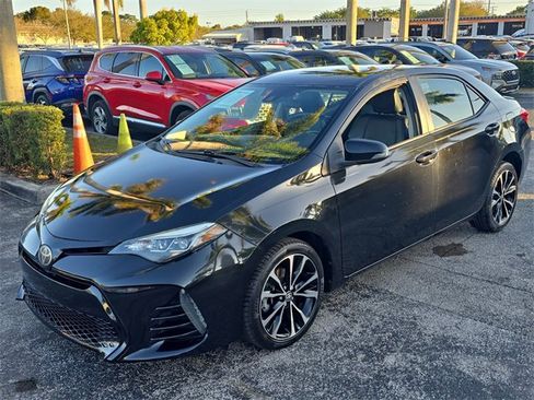 Used 2018 Toyota Corolla SE image 21