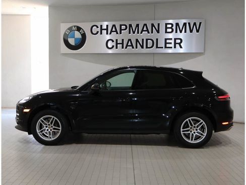 Used 2019 Porsche Macan AWD/4WD image 3