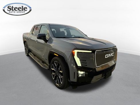 Used 2025 GMC Sierra EV Denali AWD/4WD image 3