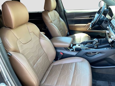 Used 2023 Kia Telluride EX X-Line AWD/4WD image 31
