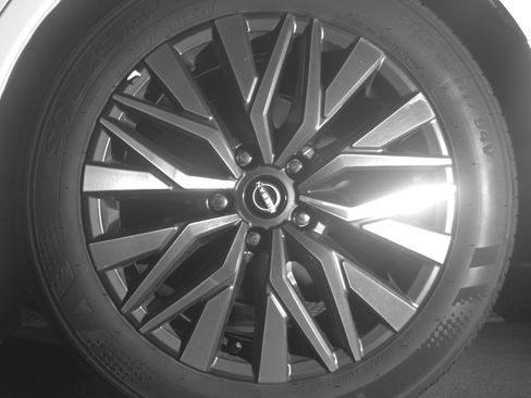 Used 2025 Nissan Altima 2.5 SV image 14