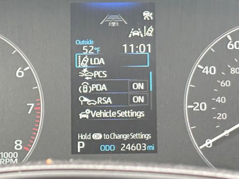 Used 2025 Toyota Corolla LE image 38