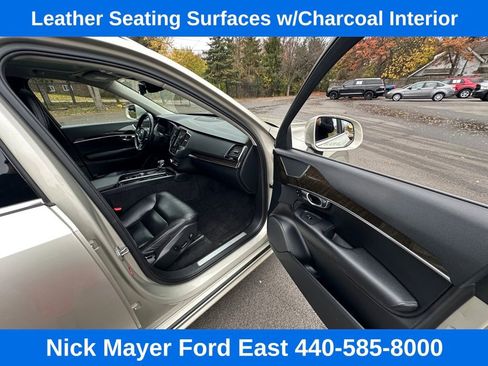 Used 2018 Volvo XC90 T6 Momentum w/ Convenience Package image 22