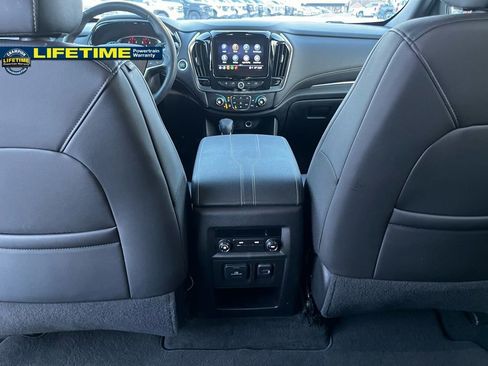 Used 2023 Chevrolet Traverse LT w/ LT Premium Package image 28