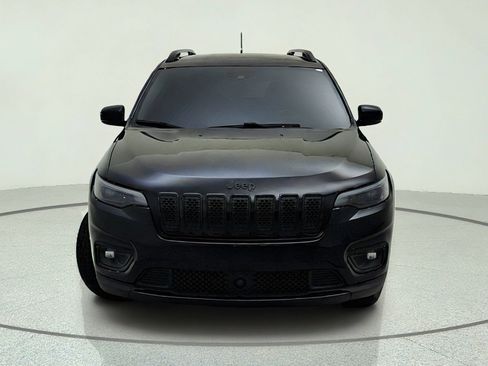 Used 2021 Jeep Cherokee Latitude Plus FWD image 3