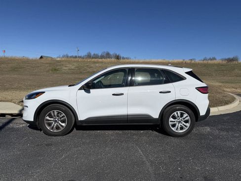 Used 2021 Ford Escape S image 2