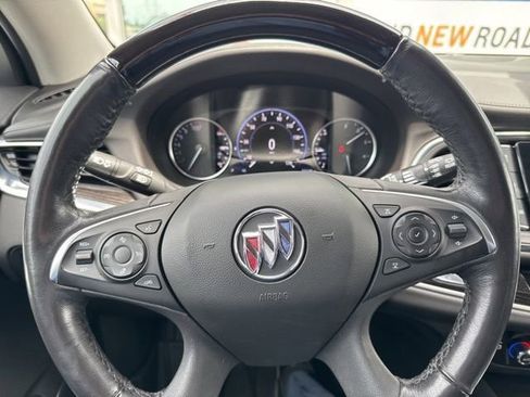Used 2021 Buick Enclave Avenir w/ Avenir Technology Package AWD/4WD image 19