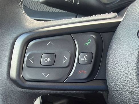 Used 2025 Jeep Gladiator Rubicon AWD/4WD image 26