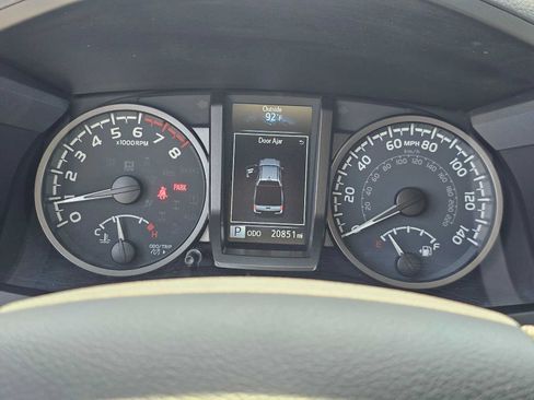 Used 2023 Toyota Tacoma TRD Off-Road AWD/4WD image 23