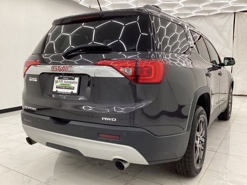 Used 2017 GMC Acadia SLT AWD/4WD image 9