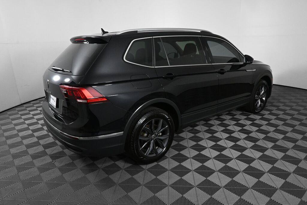 Used 2023 Volkswagen Tiguan SE FWD image 14