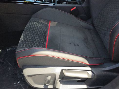 Used 2025 Volkswagen GTI SE FWD image 20