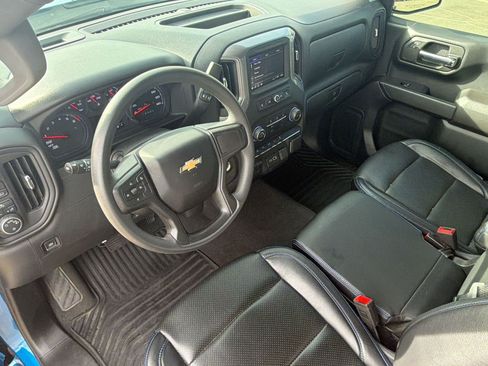 Used 2024 Chevrolet Silverado 1500 Custom w/ LPO, Dark Essentials Package AWD/4WD image 4