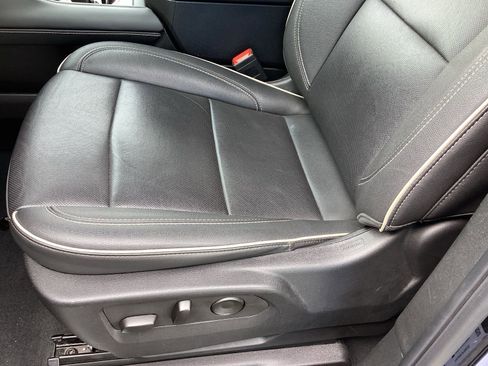 Used 2024 Chevrolet Tahoe Premier image 13