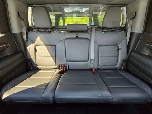 Certified 2023 GMC Sierra 1500 SLT w/ SLT Premium Package AWD/4WD image 45