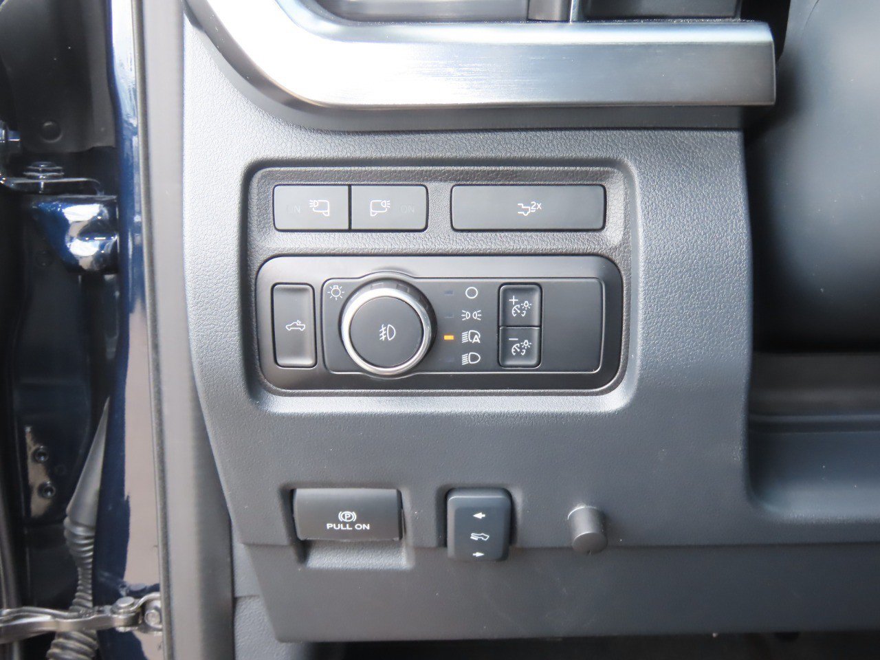 Used 2024 Ford F250 Lariat w/ Lariat Ultimate Package AWD/4WD image 27