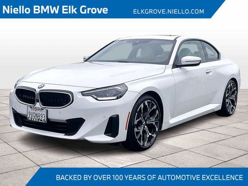 Used 2025 BMW 230i Coupe w/ Convenience Package image 1