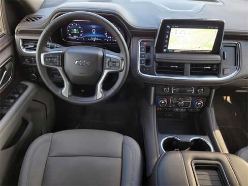 Used 2024 Chevrolet Tahoe Z71 w/ Luxury Package image 10