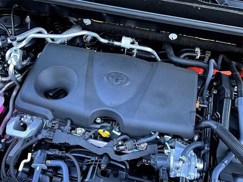 Certified 2025 Toyota RAV4 XSE image 31