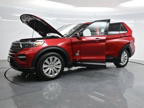 Used 2024 Ford Explorer King Ranch w/ Technology Package AWD/4WD image 46