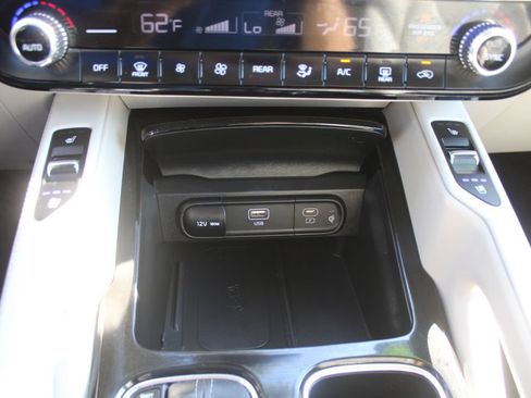 Used 2024 Kia Telluride SX FWD image 44