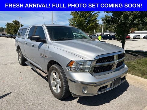 Used 2014 RAM 1500 Classic SLT w/ Luxury Group AWD/4WD image 2