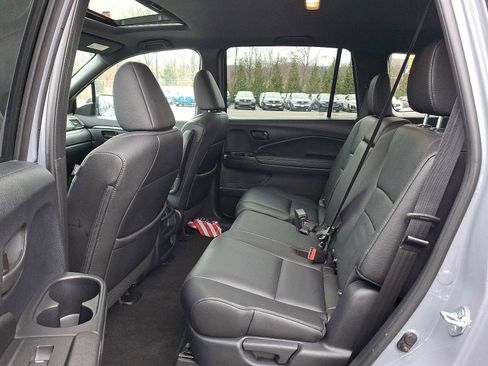 Used 2023 Honda Passport EX-L image 10