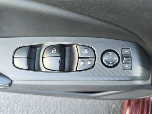 Used 2024 Nissan Altima 2.5 SV image 30