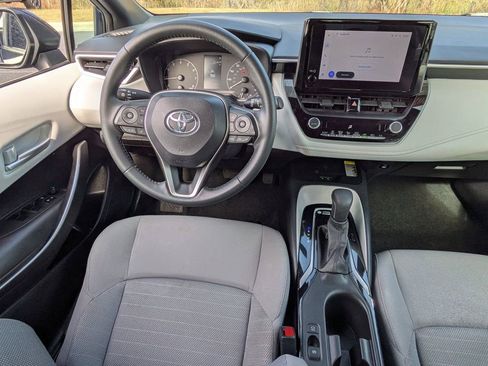 Used 2024 Toyota Corolla SE w/ SE Premium Package image 15