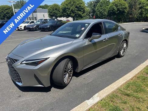 Used 2023 Lexus IS 300 AWD w/ Premium Package image 5