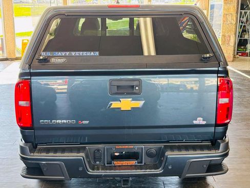 Used 2019 Chevrolet Colorado Z71 AWD/4WD image 9