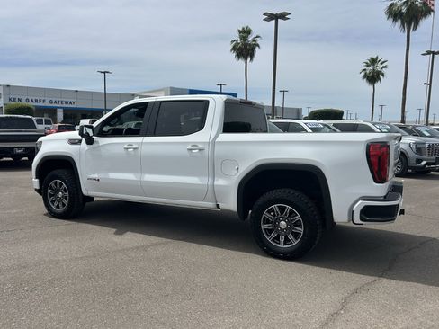 Certified 2025 GMC Sierra 1500 AT4 AWD/4WD image 3