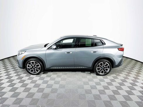 Used 2025 BMW X2 xDrive28i w/ Premium Package image 16