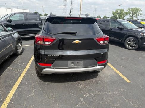 Used 2023 Chevrolet TrailBlazer LT w/ Convenience Package FWD image 6