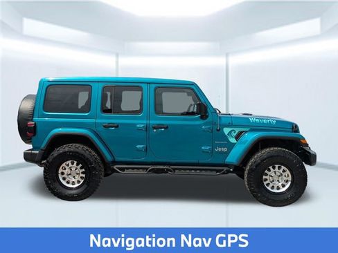 Used 2020 Jeep Wrangler Unlimited Sahara AWD/4WD image 8