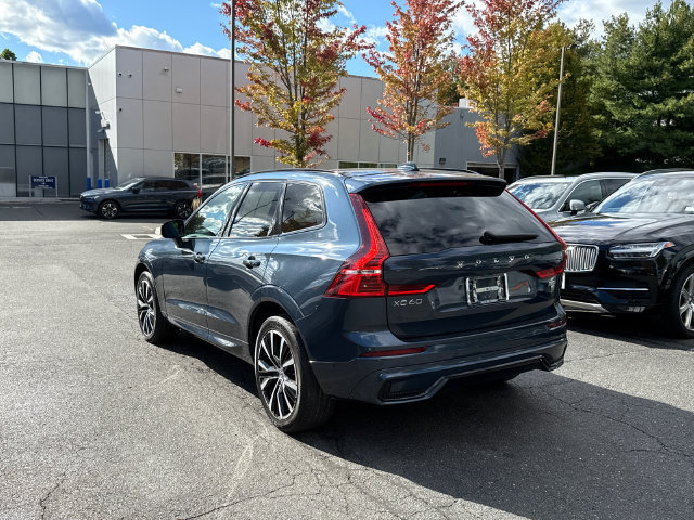 Certified 2024 Volvo XC60 B5 Plus w/ Climate Package AWD/4WD image 2