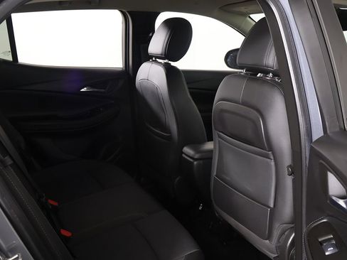 Used 2022 Buick Encore GX Select w/ Sport Touring Package FWD image 27
