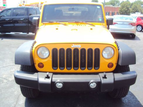 Used 2013 Jeep Wrangler Sport AWD/4WD image 13