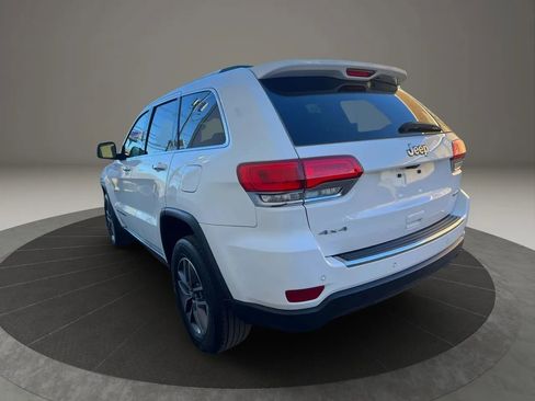 Used 2019 Jeep Grand Cherokee Limited AWD/4WD image 7