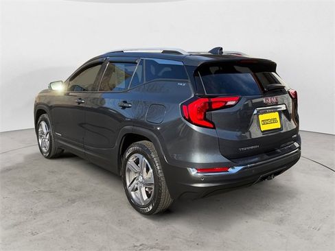 Used 2018 GMC Terrain SLT image 3