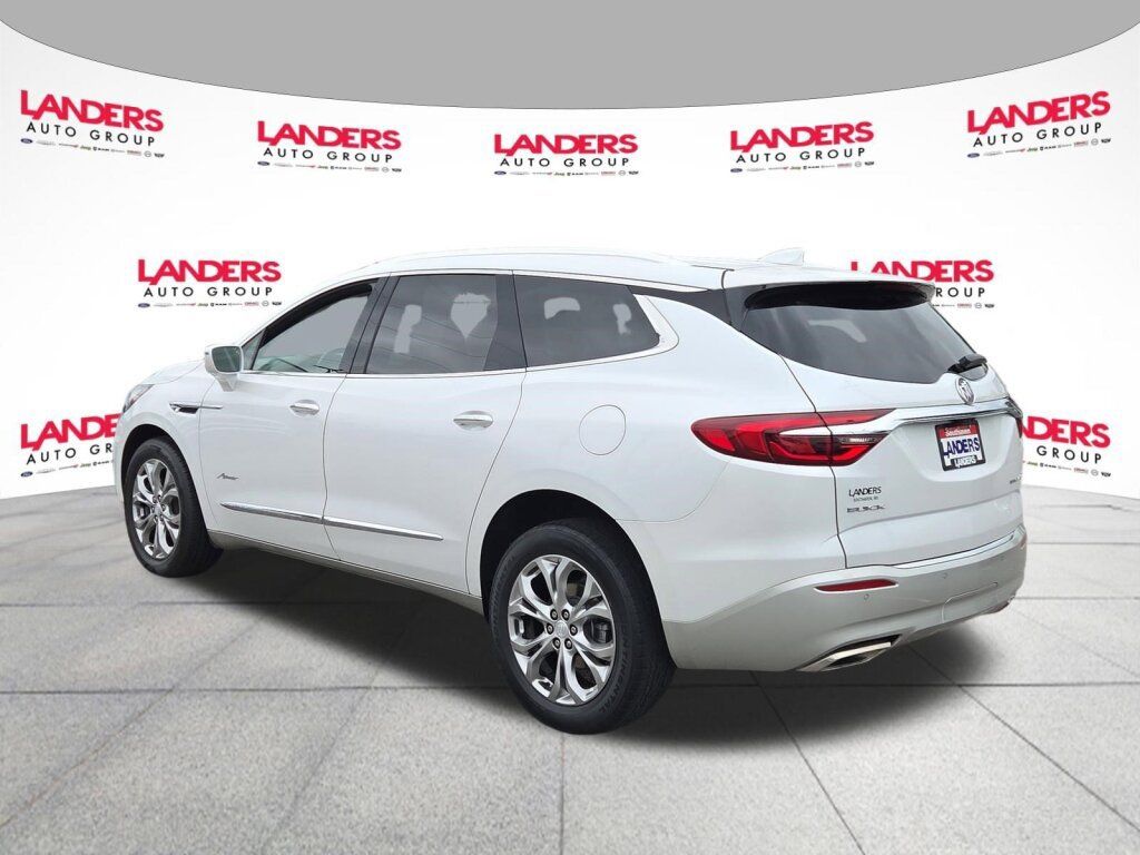 Used 2018 Buick Enclave Avenir w/ Avenir Technology Package FWD image 5