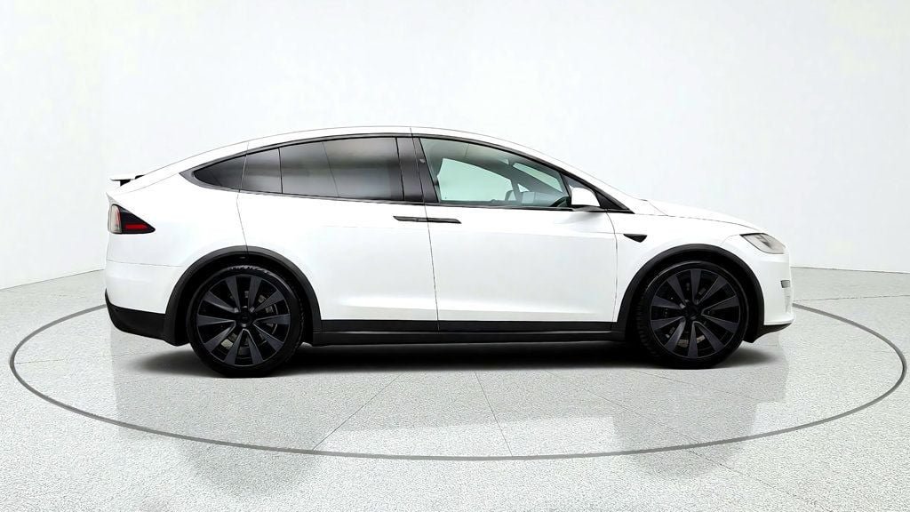 Used 2023 Tesla Model X AWD/4WD image 4