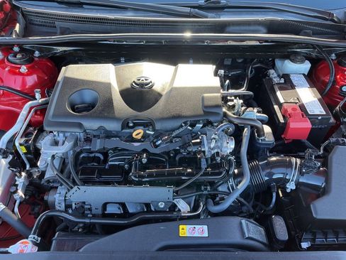 Used 2021 Toyota Camry XSE image 12