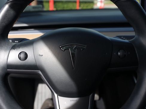 Used 2018 Tesla Model 3 Long Range image 24