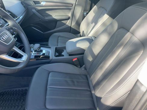 Used 2025 Audi Q5 2.0T Premium w/ Convenience Plus Package image 5