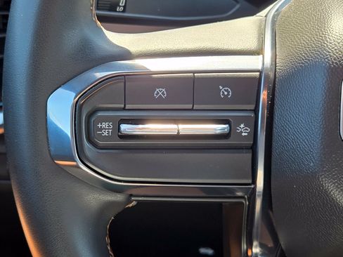 Used 2023 GMC Canyon AT4 w/ Technology Package AWD/4WD image 26